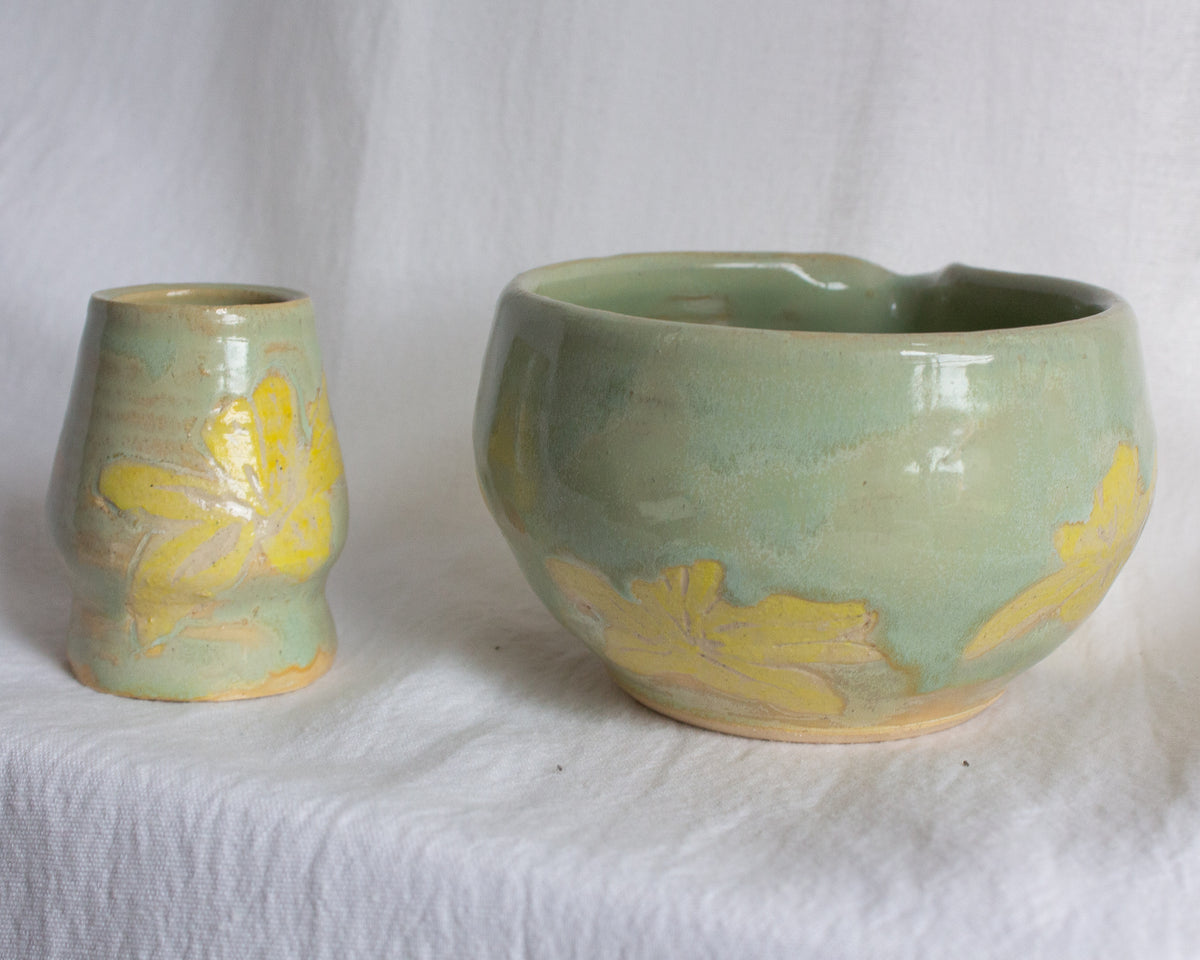 Hand Painted Lily Matcha Set No. 28