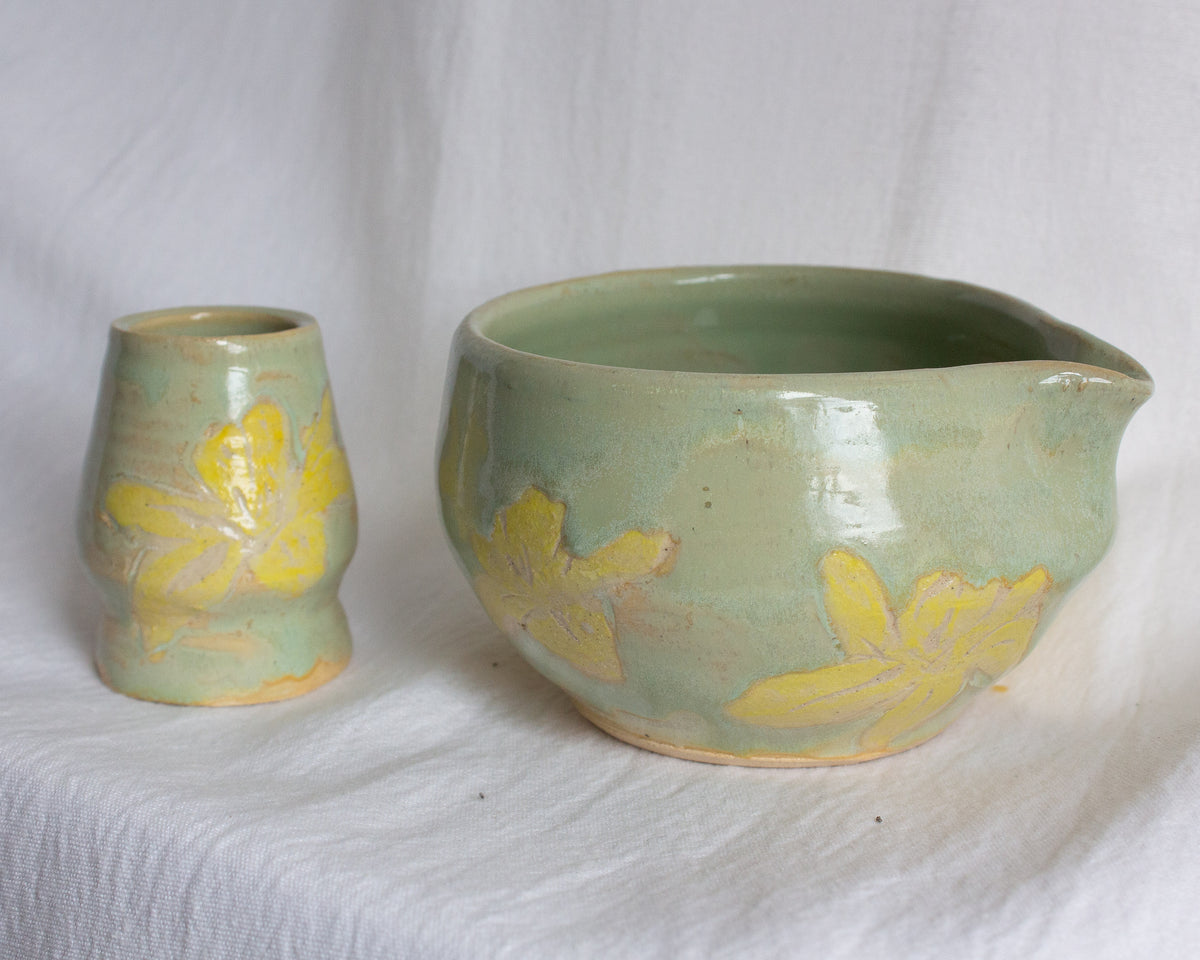 Hand Painted Lily Matcha Set No. 28