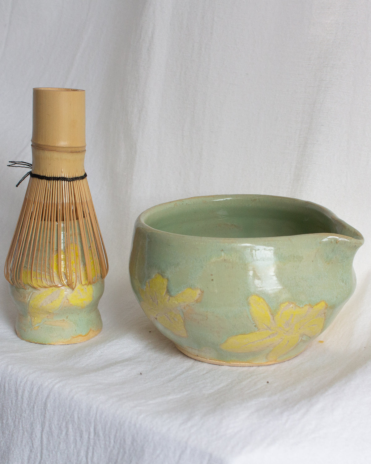 Hand Painted Lily Matcha Set No. 28