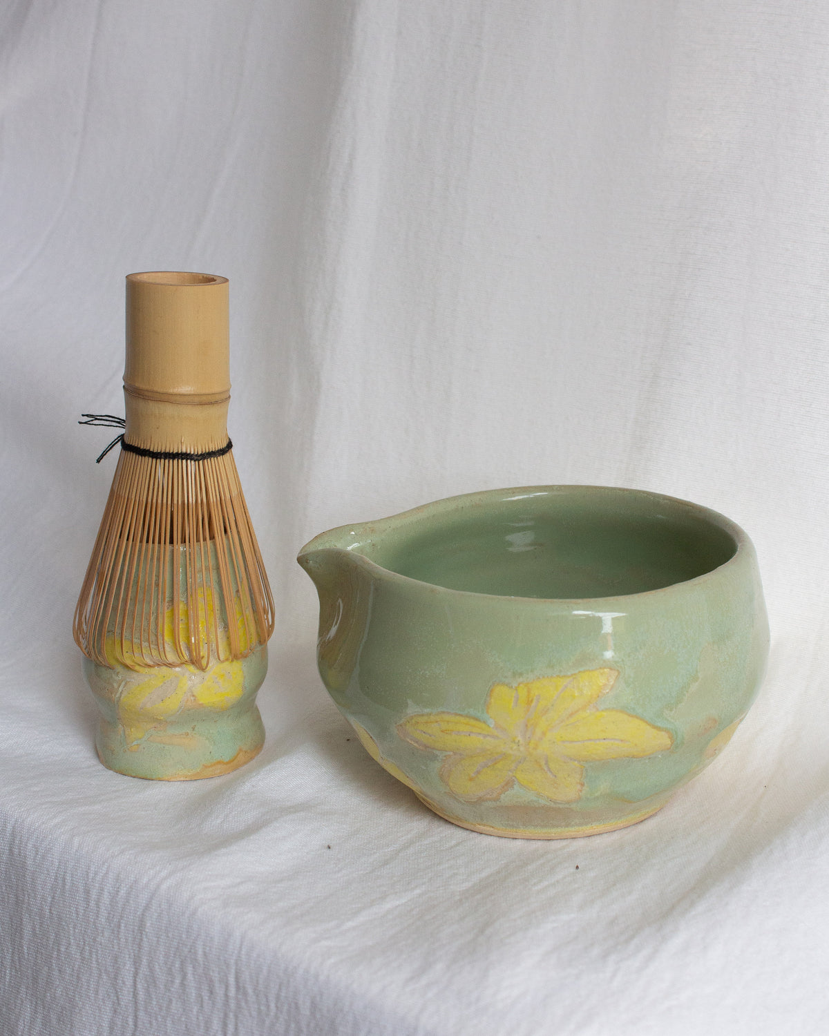 Hand Painted Lily Matcha Set No. 28