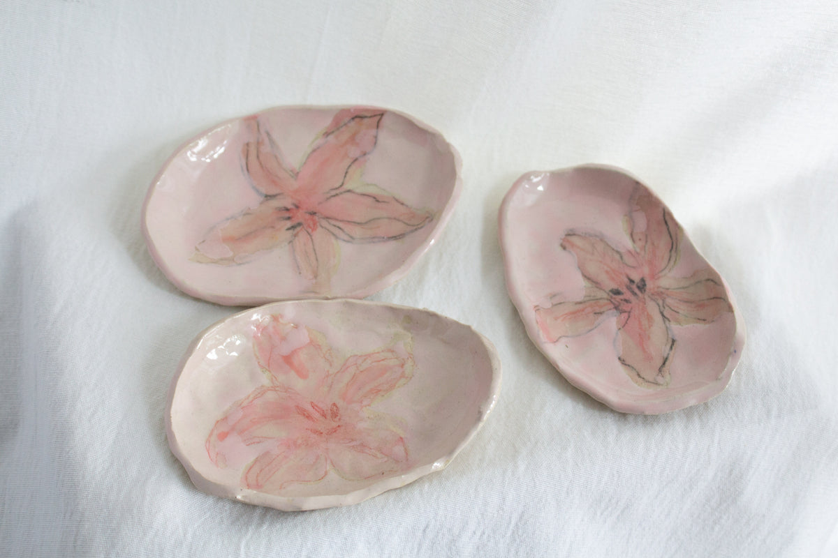 Small Pink Lily Tray No. 61